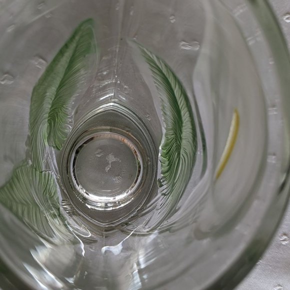 Glass Calla Lily Vase Perfect for Spring/Easter! Heavy Glass Pristine Condition - Picture 4 of 6